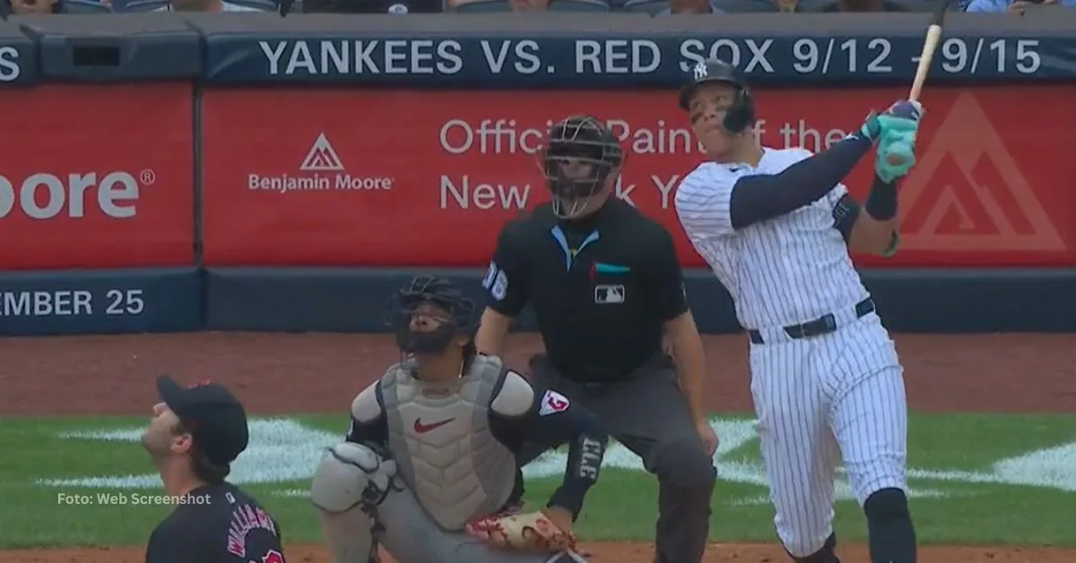 Jonrón de Aaron Judge. El jardinero haciendo swing en el Yankee Stadium